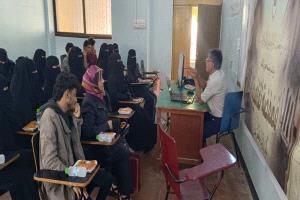 جامعة عدن ومؤسسة صون تحتفيان بفن النحت ضمن “فضفضة ثقافية”