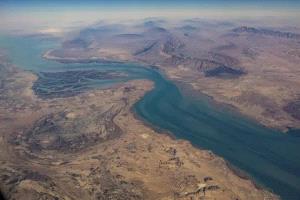 عاجل : إيران تعلن إغلاق مضيق هرمز وسط تصعيد عسكري غير مسبوق في المنطقة