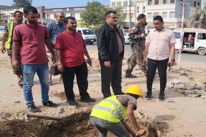 مدير عام المنصورة يدشن مشروع تركيب منظومة الطاقة الشمسية ل( 3 ) محطات الصرف الصحي بالمديرية