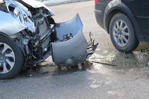 وفاة واصابة 14 شخصا بحوادث مرورية