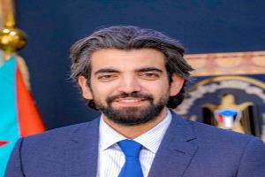 عمرو البيض يعلن موقفه من حكومة الزنداني الجديدة