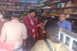 مدير مكتب الصناعة والتجارة بزنجبار ينفذ نزولًا ميدانيًا لسوق المدينة لمراقبة أسعار السلع