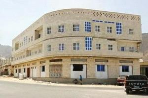 بدعم سعودي.. استئناف العملية التعليمية في جامعة سقطرى