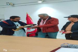 عِناق القوافي: حين يُزهر عقيق اليمان في "مراجعات" الزاراتي