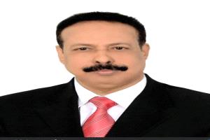 الدكتور محمد الرقيبي يهنئ المهندس حسين العقربي بتعيينه وزيرًا للأشغال العامة والطرق