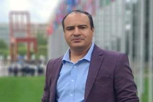 صحفي ينتقد لقاءات المسؤولين في الرياض ويصفها بمخالفة اللوائح والإجراءات الرسمية