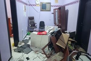 إعلاميو المنطقة الوسطى بأبين يدينون ويستنكرون اقتحام صحيفة عدن الغد