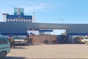 موظفو المجلس الانتقالي الجنوبي المنحل يشكون لصحيفة عدن الغد تقليص رواتبهم من ألف ريال سعودي إلى 200 ألف ريال يمني