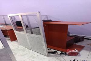 صور تدمير مقر صحيفة عدن الغد بعدن