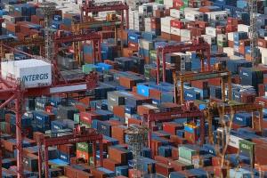 كوريا تتوقع ارتفاع الصادرات بنسبة 13 بالمائة بفضل الطلب القوي على الرقائق