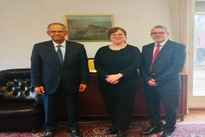 سفير اليمن يبحث مع مديرة المكتب الفيدرالي السويسري تعزيز التعاون في مجال حماية الممتلكات الثقافية