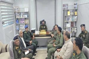 إجراء عملية الاستلام والتسليم بين القيادات الأمنية السلف والخلف بشرطة العاصمة المؤقتة عدن تنفيذاً لقرار وزير الداخلية