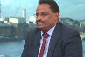 صالح الجبواني يحذر: استمرار عسكرة التشكيلات الأيديولوجية قد يدفع اليمن إلى نفق خطير