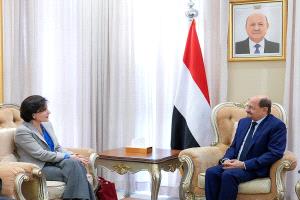 رئيس الوزراء وزير الخارجية يستقبل وفد وزارة الخارجية والتعاون الدولي الإيطالية