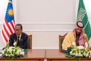 السعودية توقع اتفاقيات ومذكرات تفاهم مع عدد من الدول في المجال الدفاعي