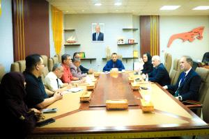 محافظ عدن يبحث مع وفد برنامج الأمم المتحدة للمشاريع توسيع مجالات التعاون التنموي