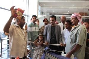 الوكيل الجيلاني يدشن بالمكلا الحملة الميدانية لمكتب الصناعة والتجارة لمراقبة إشهار الأسعار