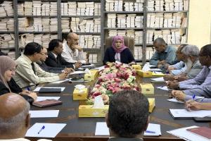 عدن.. وزيرة الشؤون القانونية تترأس اجتماعًا لمناقشة آليات متابعة وتسريع إنجاز قضايا الدولة وحماية المال العام