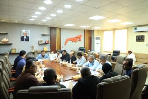 برئاسة المحافظ عبد الرحمن شيخ.. إقرار مقترح برنامج استثماري بقيمة 31 مليار ريال لعدن في 2026