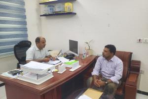 مدير البرامج الصحية بمؤسسة صلة للتنمية يستقبل المدير التنفيذي لمؤسسة سدن للثلاسيميا بالمكلا