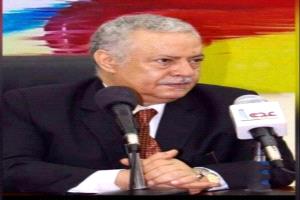 مستشار رئيس مجلس القيادة الرئاسي يُعزي في وفاة العقيد الركن فاروق الداعري