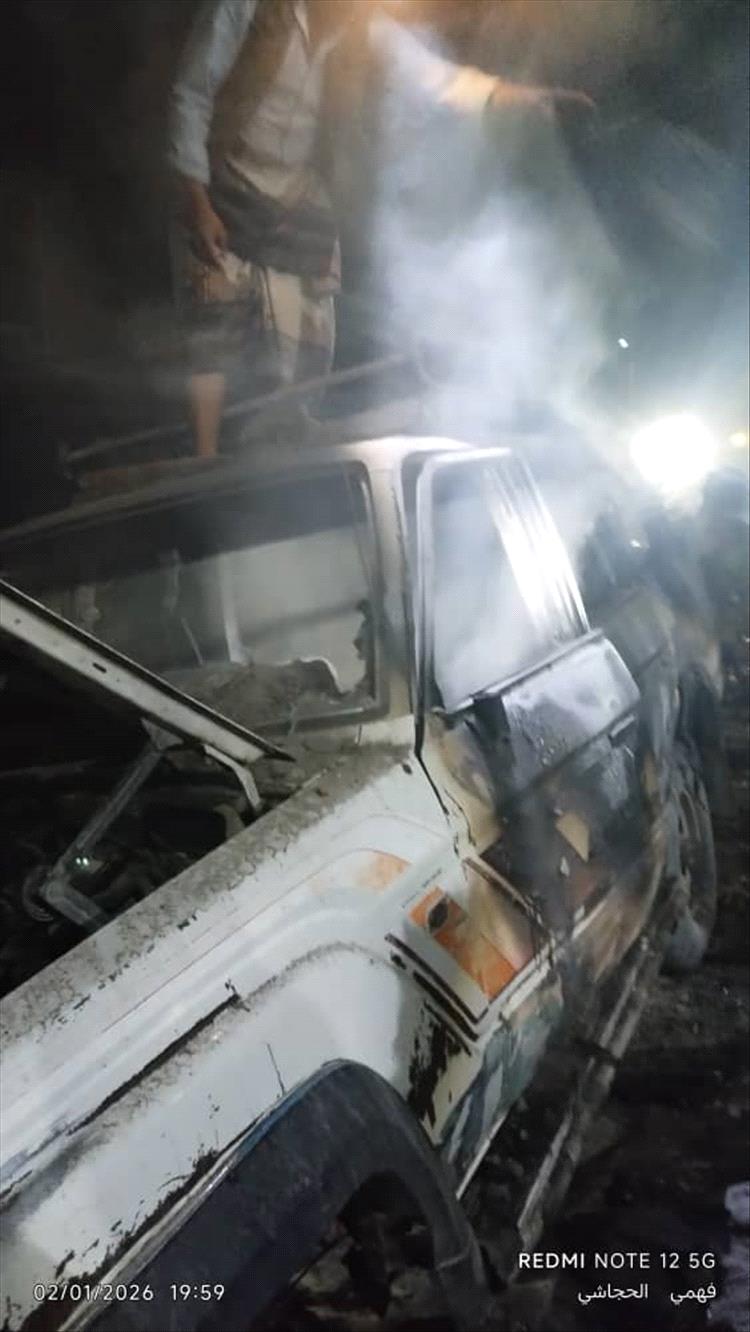 احتراق سيارة في سوق سرار بيافع