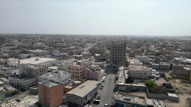 السلطة المحلية بالمهرة تؤكد نجاح عملية استلام كامل المعسكرات من قوات درع الوطن