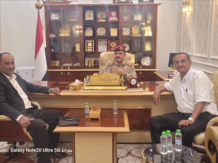 جولة صحفية في أرجاء مدينة عدن.. مشهد يبعث الأمن والسلام والاطمئنان 