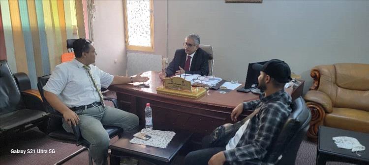 مؤسسة شباب عدن الواعد تلتقي عمادة كلية الآداب – جامعة عدن