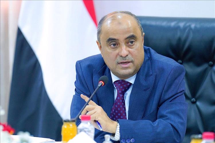 رئيس الوزراء يوجه بتطبيع الأوضاع في حضرموت وإعادة الخدمات وضبط الأمن ومحاسبة المتورطين في أعمال النهب والانتهاكات 