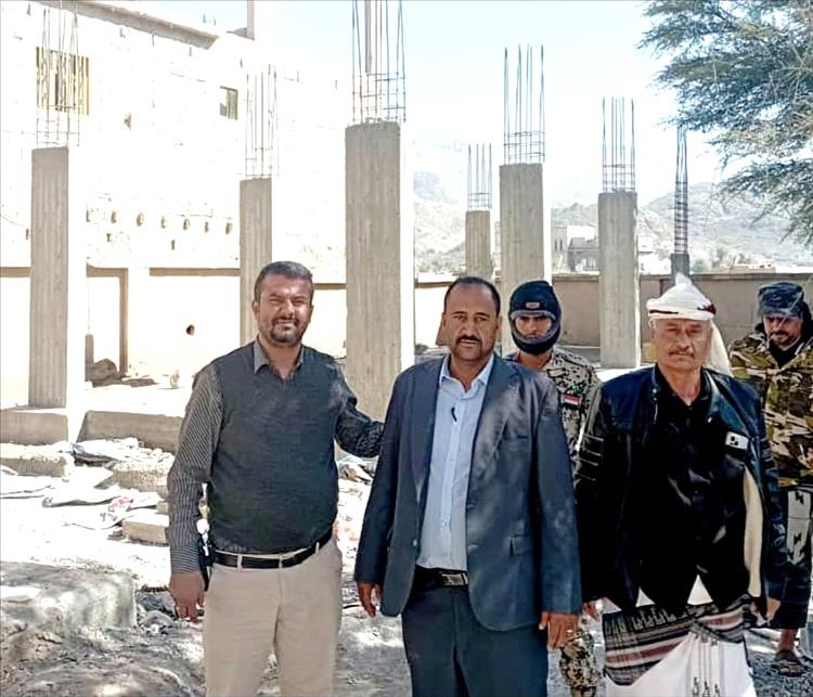 مدير عام قعطبة بكر الشاعري يبحث مع رئيس محكمة قعطبة الابتدائية سبل تعزيز العدالة واكتمال بناء مبنى للمحكمة