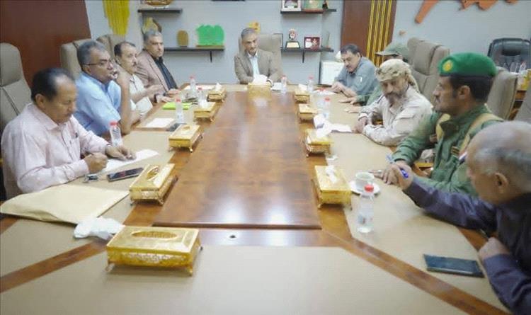 اللجنة الأمنية تؤكد أن الأمن والاستقرار في العاصمة عدن مستتب والمحافظة عليه أولوية 