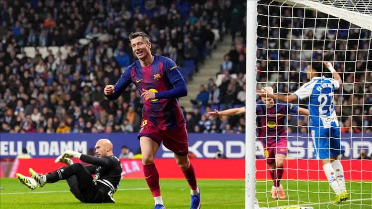 برشلونة يحسم موقفه من رحيل ليفاندوفسكي صوب الهلال 