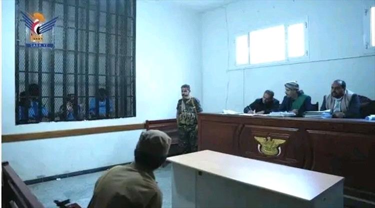 محكمة حوثية تقضي بإعدام 8 أشخاص بتهمة التخابر