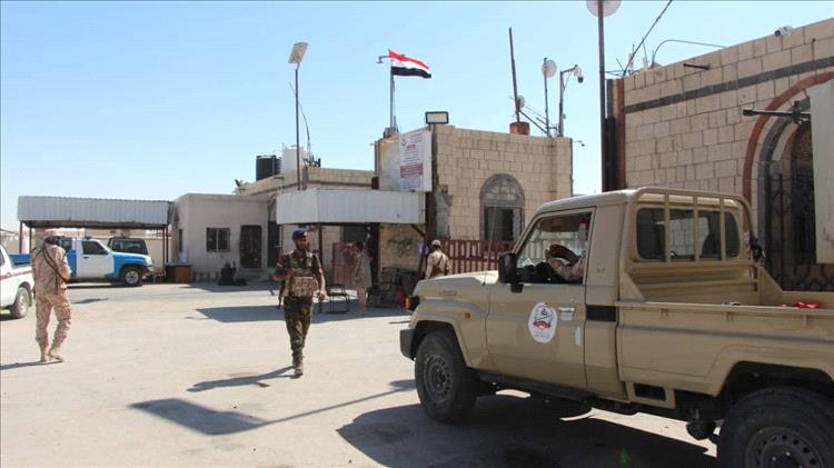 قوات درع الوطن تستلم تأمين منفذ شحن البري