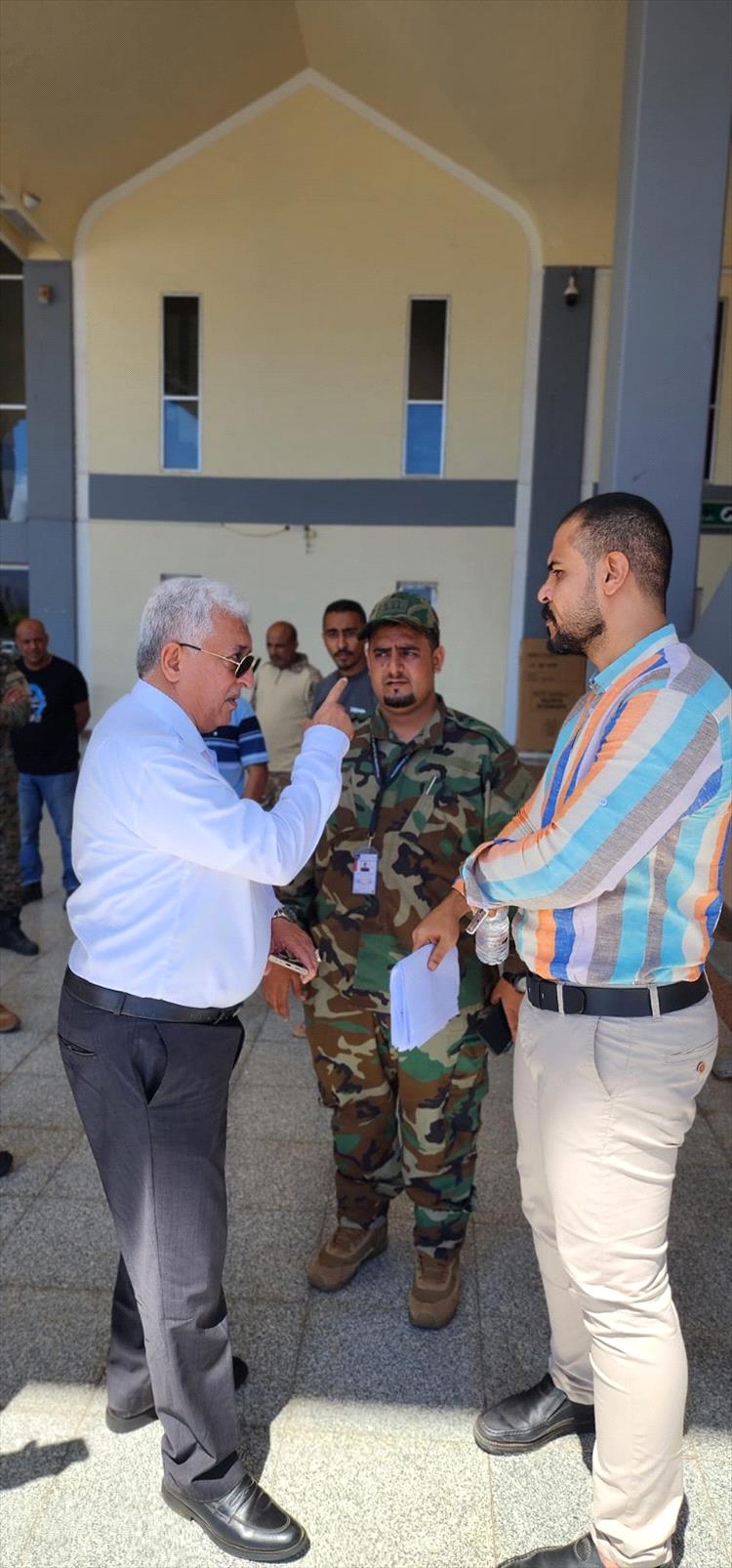 توتر في مطار عدن عقب رفض قوة أمنية تسليم مهام الحماية لقوات العمالقة 