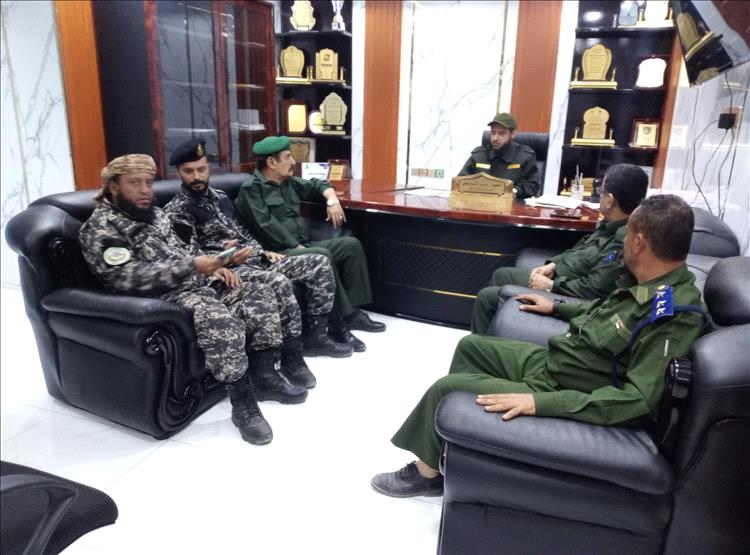 العميد ناصر الشوحطي يستقبل قيادة كتيبة حرس المنشآت في لحج ويؤكد: نعمل بعقلية الدولة ونحمي الممتلكات العامة والخاصة