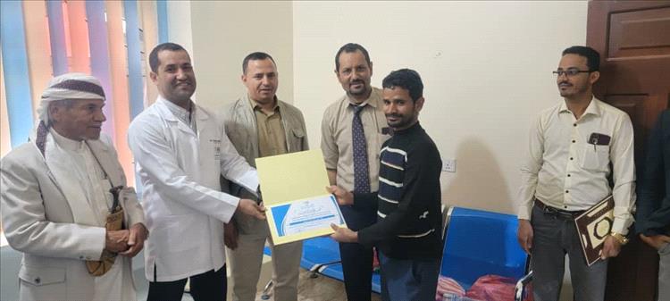 مركز الأمين لطب وجراحة الأسنان بمأرب يكرّم كادره الطبي ويستعرض أكثر من 6 آلاف خدمة