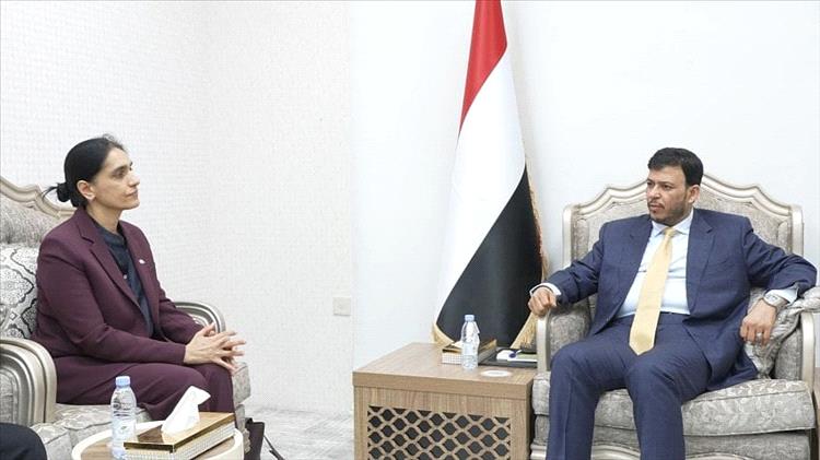الدكتور عبدالله العليمي يبحث مع السفيرة البريطانية مستجدات الأوضاع ومسار الاستقرار في اليمن