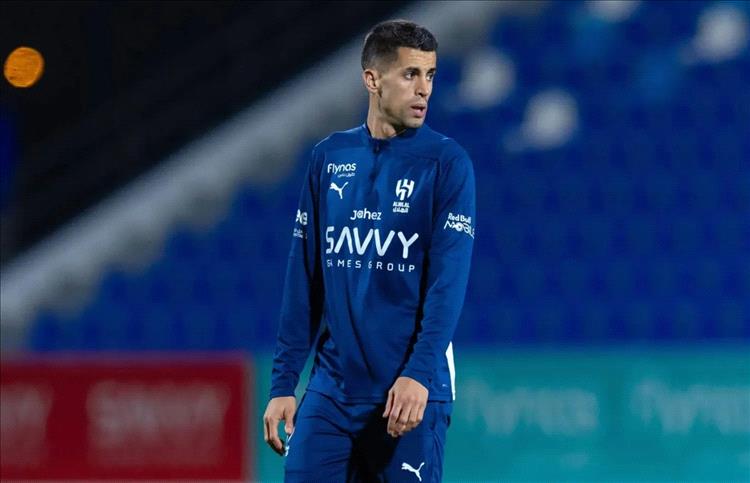 كانسيلو يكمل الفحص الطبي تمهيداً للانتقال لبرشلونة