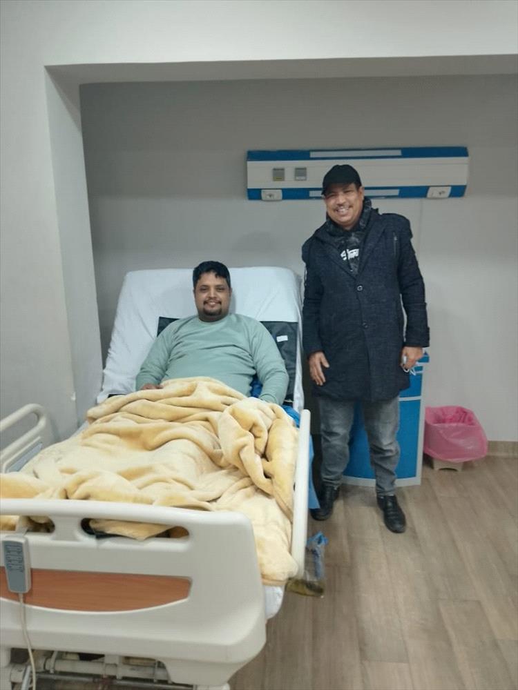 باشبيب يطمئن على صحة رئيس جامعة المهرة الدكتور انور كلشات 