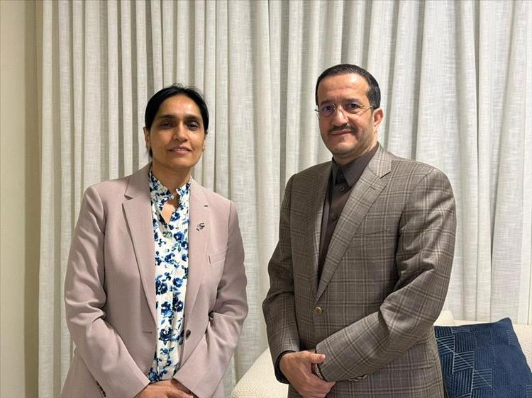 عضو مجلس القيادة عثمان مجلي يبحث مع السفيرة البريطانية العلاقات الثنائية