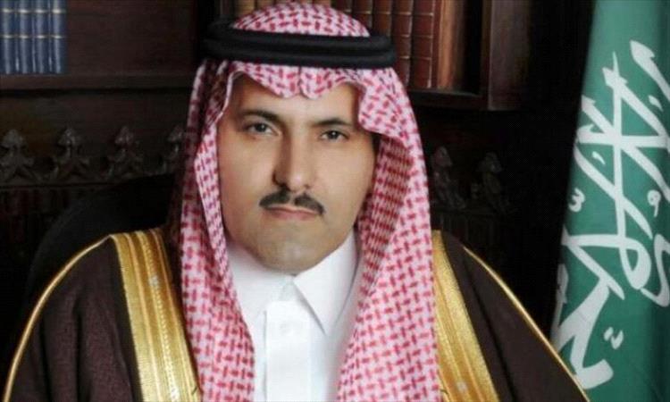 السفير السعودي محمد آل جابر يعزّي في وفاة الرئيس علي سالم البيض