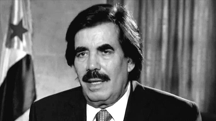 رئيس ملتقى أبين الجامع أحمد علي القفيش يعزي في وفاة الرئيس السابق علي سالم البيض