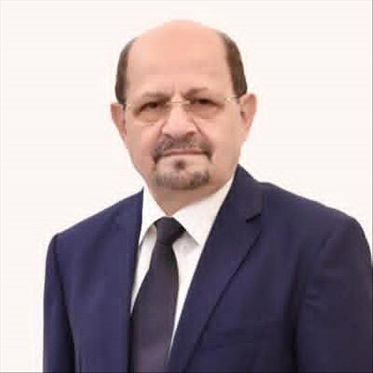 مدير عام الصحة بالعاصمة عدن يهنئ الدكتور شائع الزنداني بمناسبة تعيينه رئيساً لمجلس الوزراء