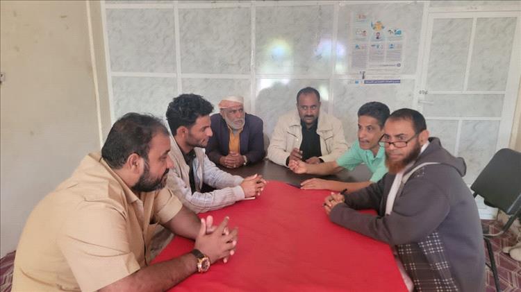 مدير عام مديرية قعطبة  يلتقي منسقي جمعية التكافل الإنساني