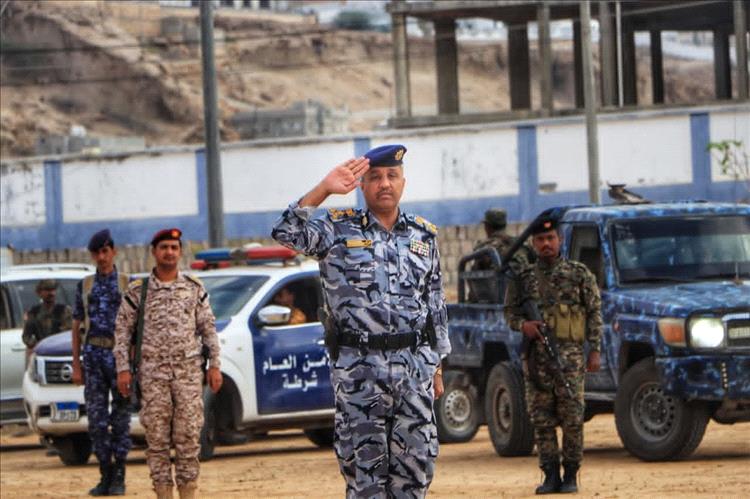المدير العام للأمن والشرطة بساحل حضرموت يؤكد على ضرورة  مضاعفة الجهود الأمنية لتعزيز الأمن والاستقرار