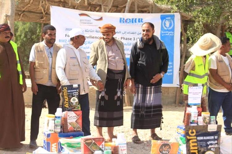 مدير عام مديرية المسيلة يدشّن توزيع المدخلات الزراعية على المزارعين