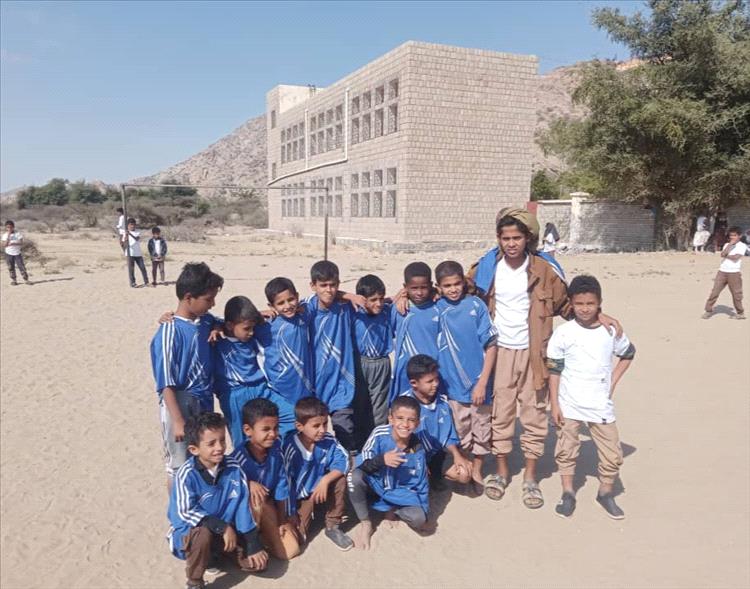 فريق الوحدة يتوج بطلاً لدوري براعم مدرسة القريبي بمودية