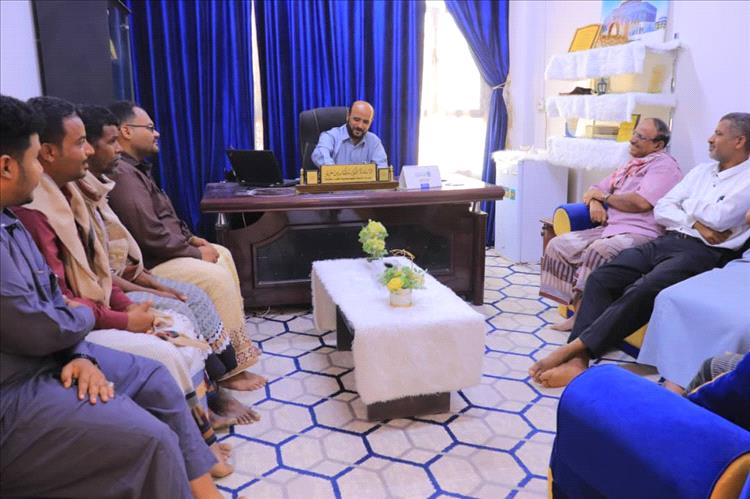 اللجنة الشبابية بالعقاد تُناقش الترتيبات النهائية للمسابقة الثقافية الأولى لمعلمي الثانويات بوادي حضرموت